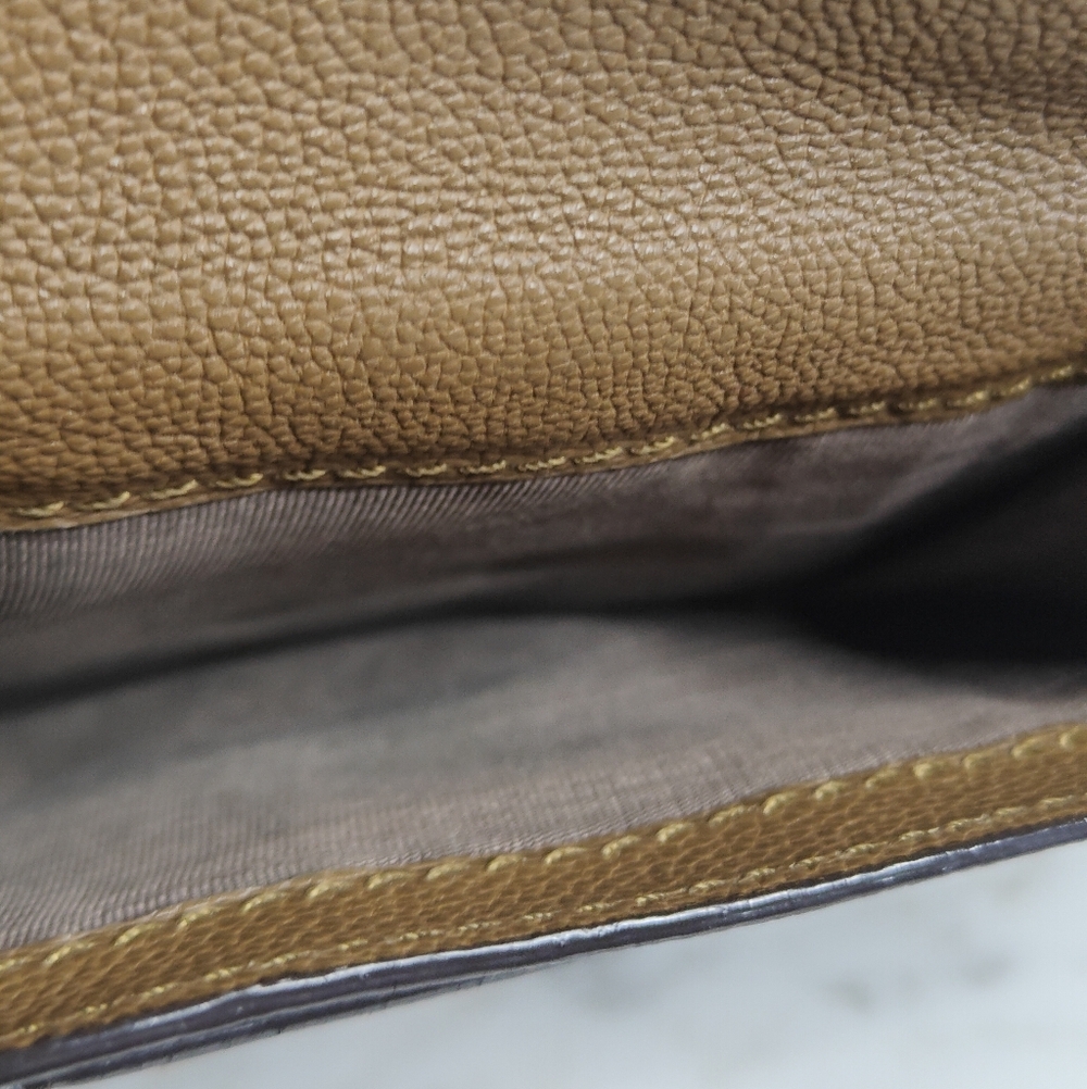 Chloé Vintage Tan Leather Elsie Compact Wallet With Twist Turn Lock (w/COA) - Picture 13 of 16